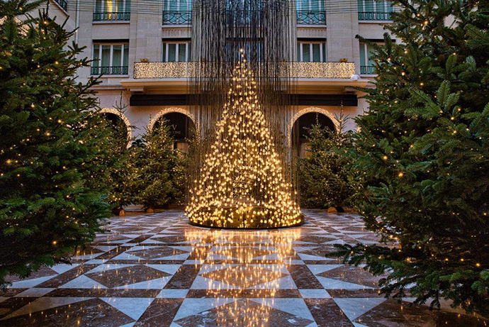 Four Seasons George V входная группа