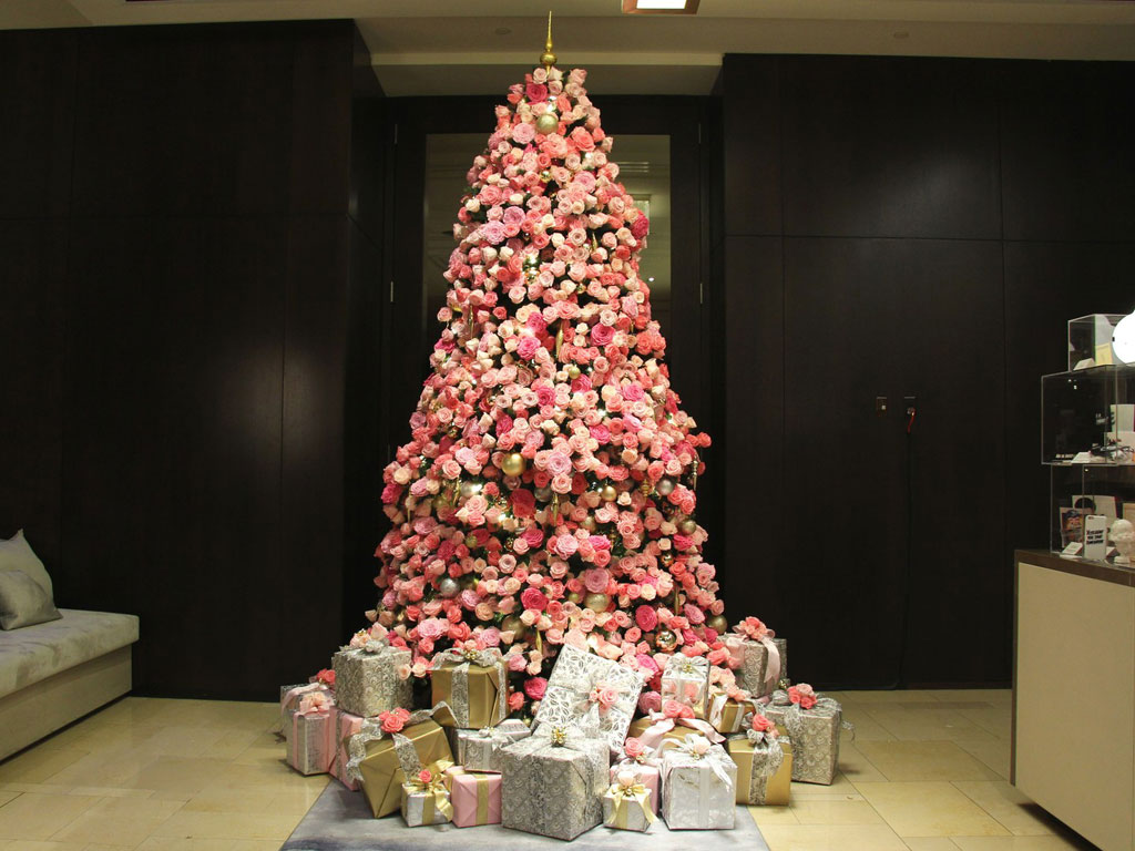 hotel-christmas-trees-Langham-NY